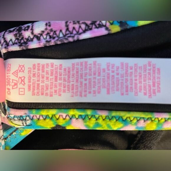 Victoria’s Secret High Neck Black Bikini Top Floral Trim Sequins L - Picture 8 of 8